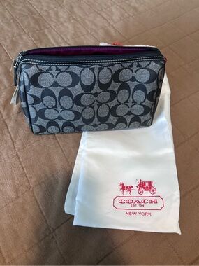 Coach Gray/Black Signature Cosmetic Pouch with Magenta Interior. New with Tags